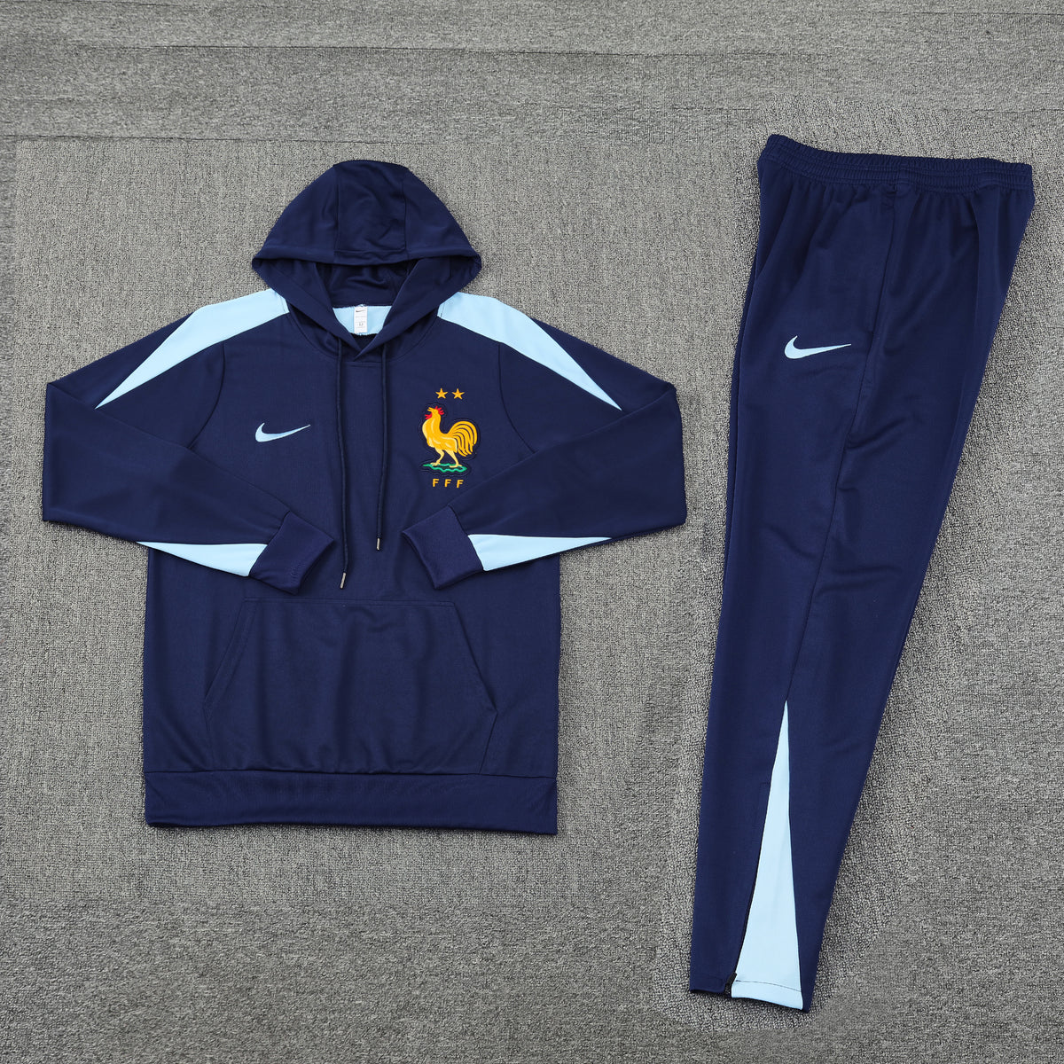 Survetement Equipe de France Sweat 2024 2025 Bleu
