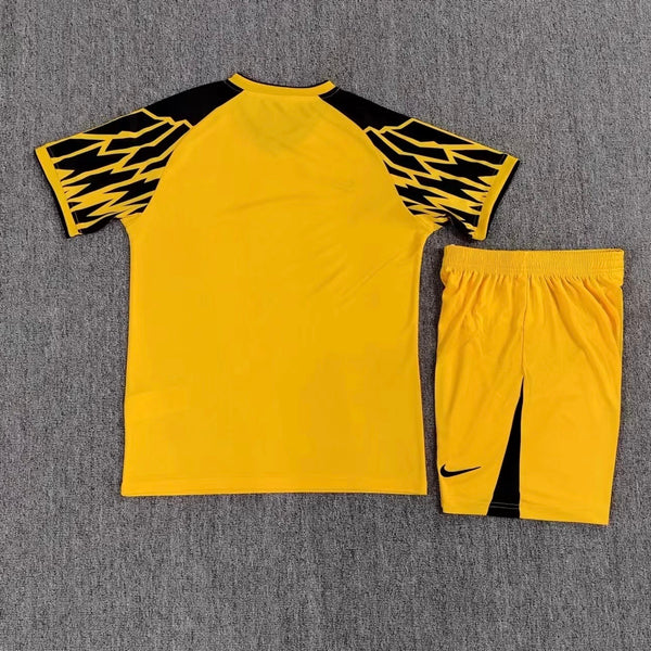 Ensemble match Nike jaune