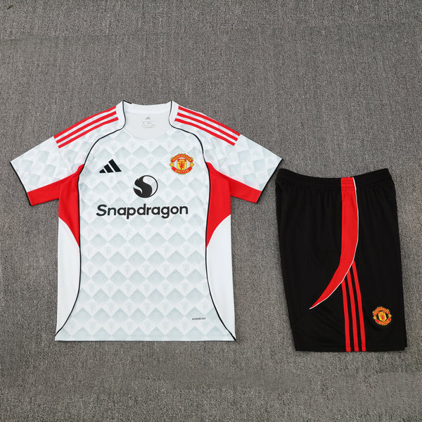MANCHESTER UNITED ENSEMBLE DOMICILE 2025/26