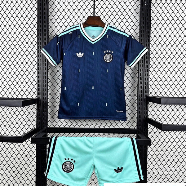 Kit Enfant Allemagne Extérieur Bleu 26/27 Coupe Du Monde