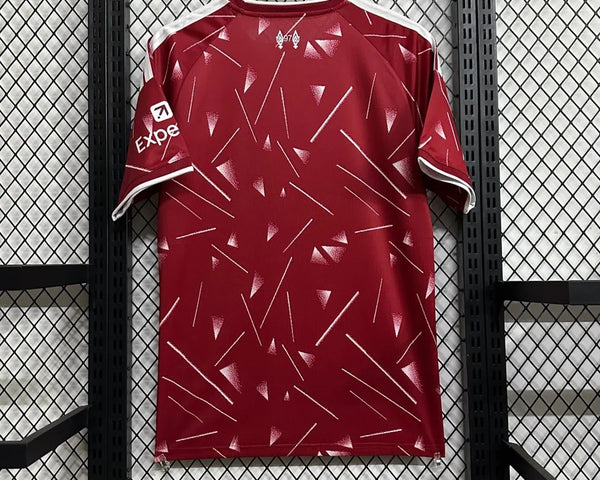 MAILLOT 26/27 LIVERPOOL SPÉCIAL DOMICILE