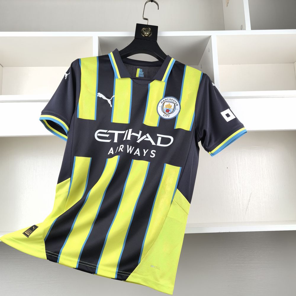 MAILLOT 24/25 MANCHESTER CITY JAUNE