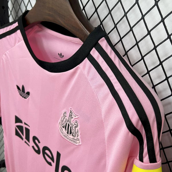 Newcastle maillot foot rose 2026 2027
