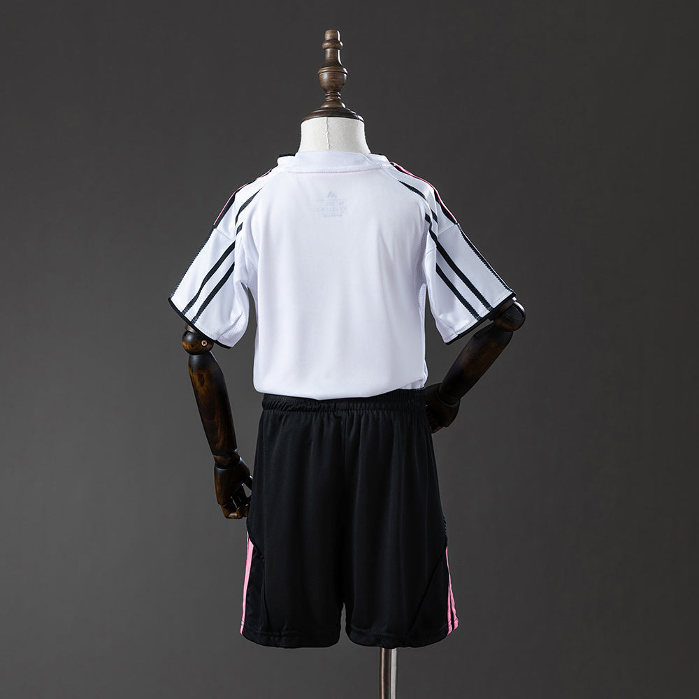 Kit Enfant Juventus 2025/26 Domicile