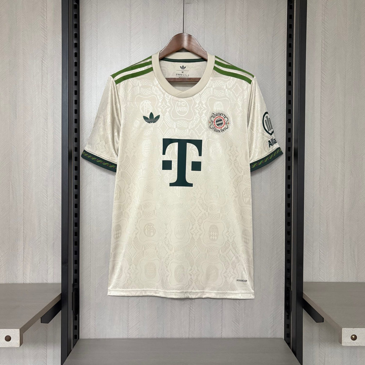 BAYERN MUNICH OKTOBERFEST 25/26