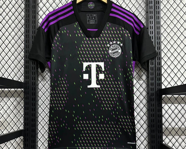 BAYERN MUNICH MAILLOT EXTÉRIEUR VERSION 2023 2024