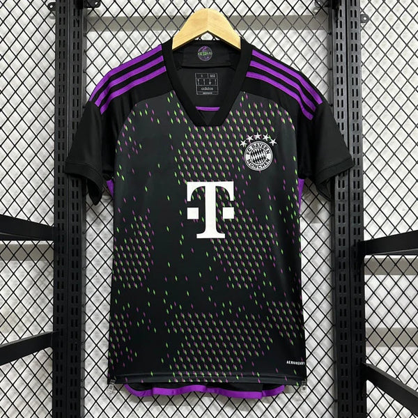 BAYERN MUNICH MAILLOT EXTÉRIEUR VERSION 2023 2024