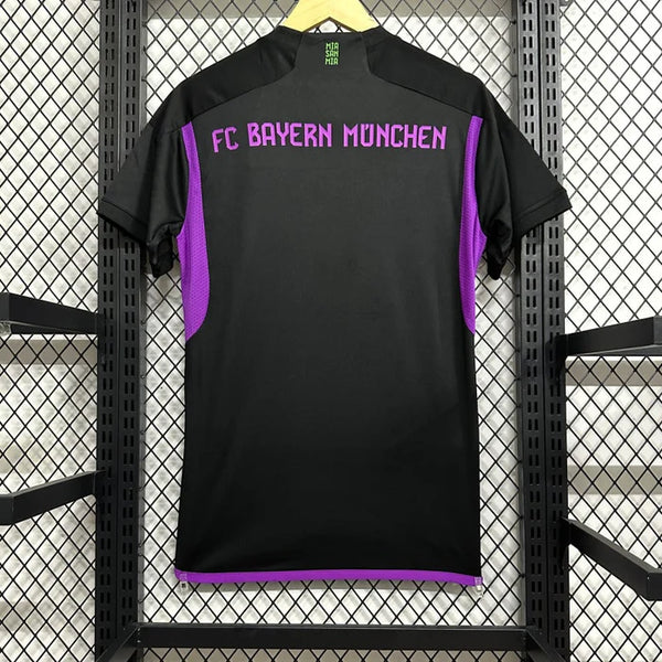 BAYERN MUNICH MAILLOT EXTÉRIEUR VERSION 2023 2024