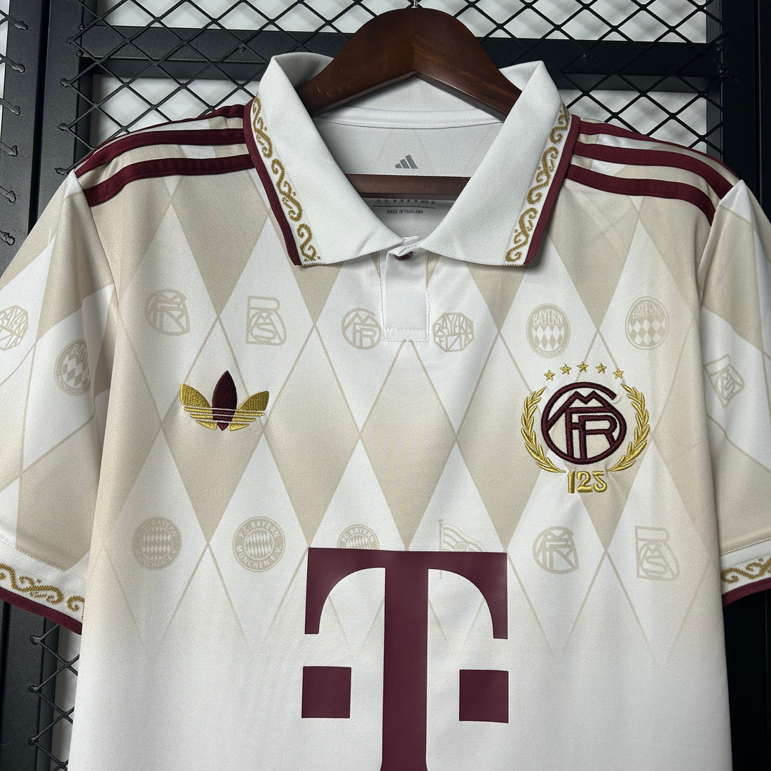 MAILLOT 25/26 BAYERN MUNICH SPÉCIAL