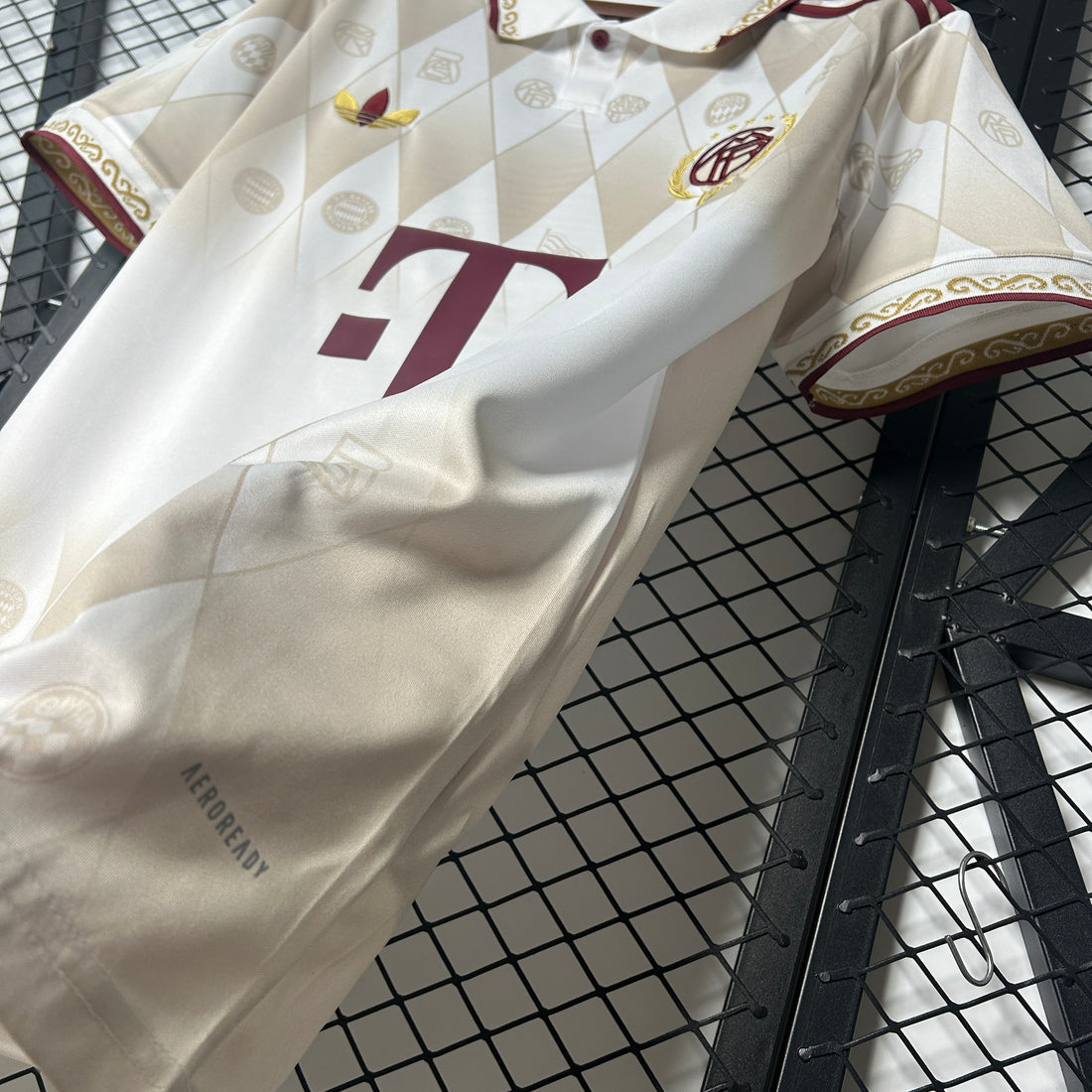 MAILLOT 25/26 BAYERN MUNICH SPÉCIAL