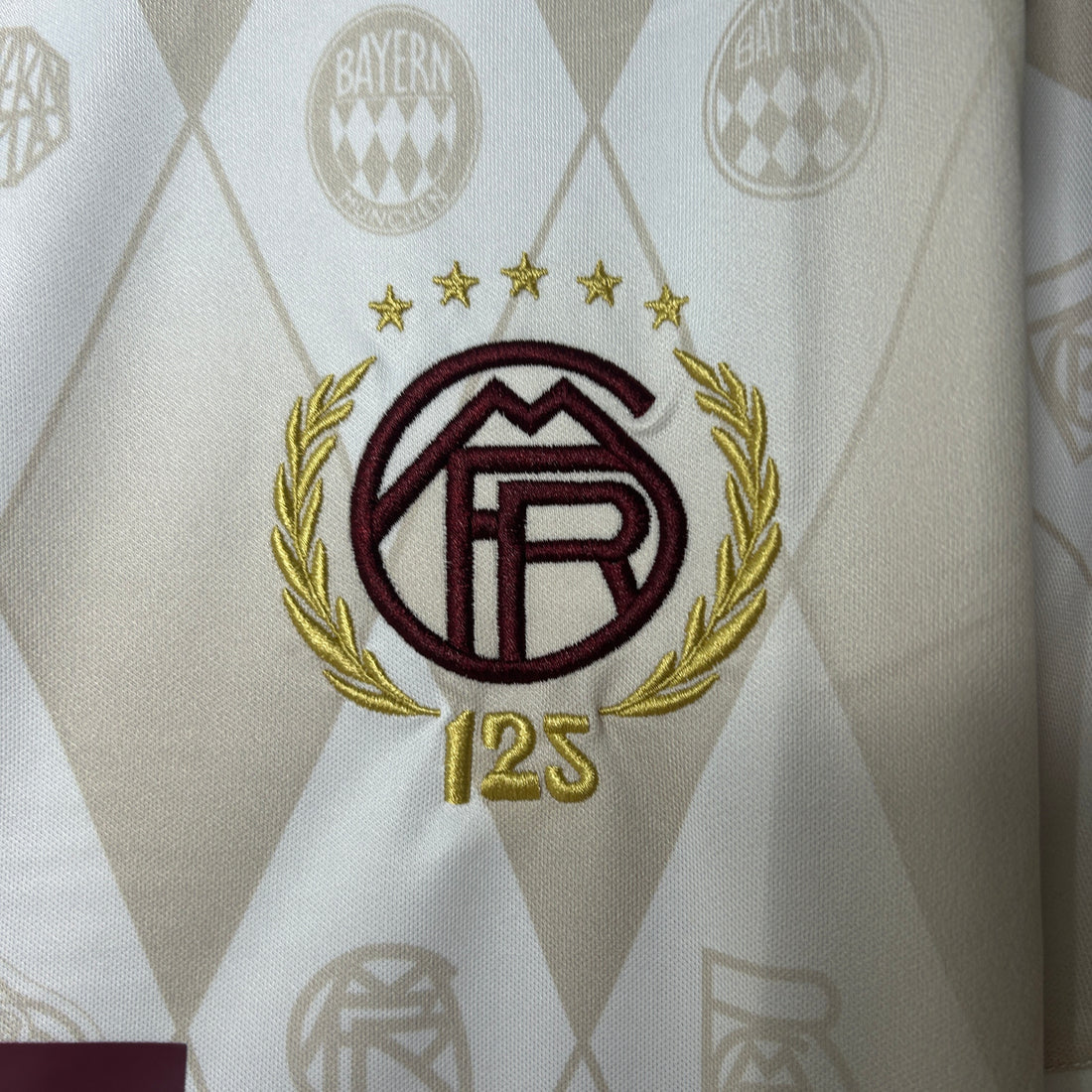 MAILLOT 25/26 BAYERN MUNICH SPÉCIAL