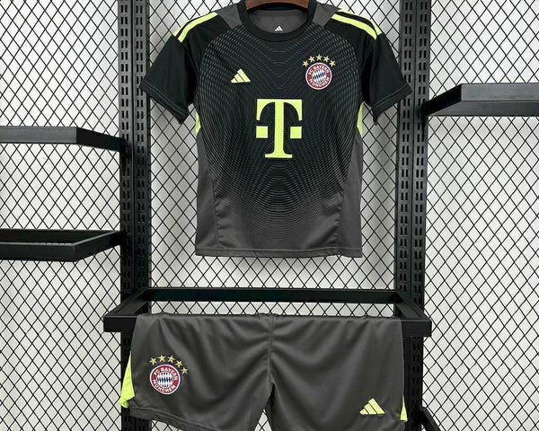 Kit Gardien Bayern Munich Black 25/26