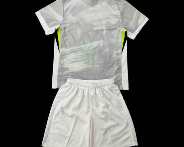 Kit Enfant VfL Wolfsburg 2025/26 Extérieur