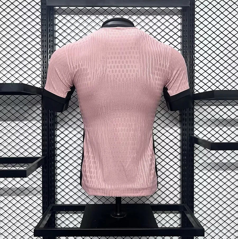 Paris Saint Germain PSG maillot foot 2024 2025 third rose