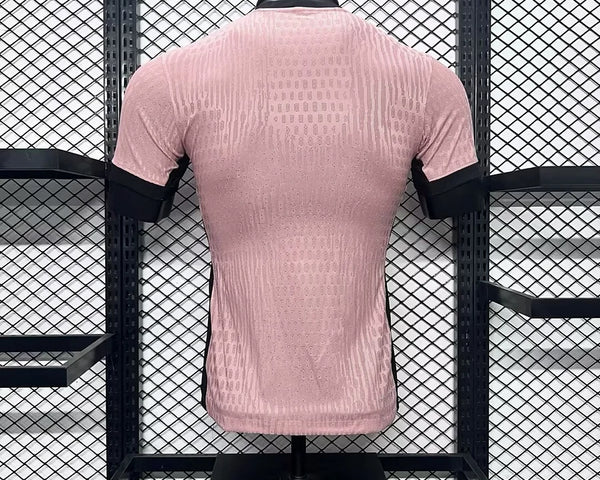 Paris Saint Germain PSG maillot foot 2024 2025 third rose