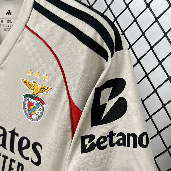 Benfica maillot foot extérieur 2025 2026