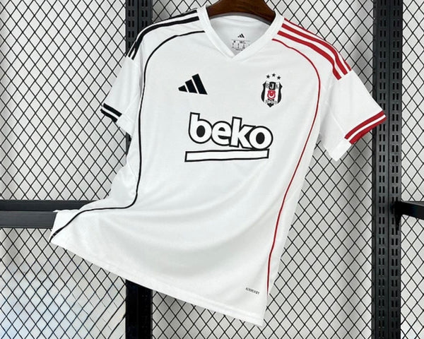 Besiktas 2025/26 Extérieur