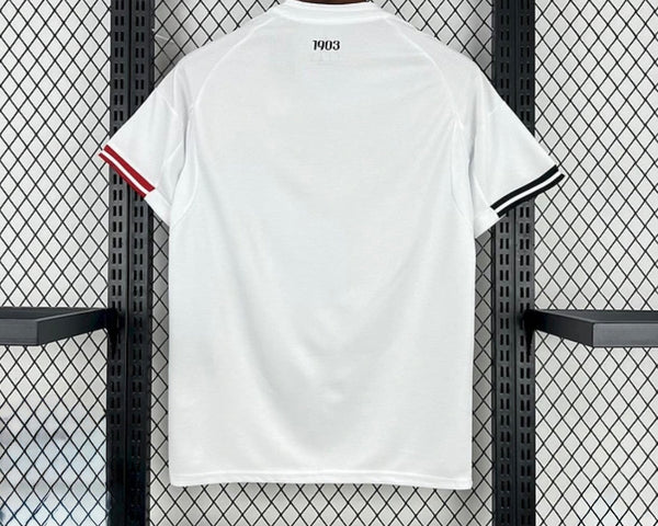 Besiktas 2025/26 Extérieur