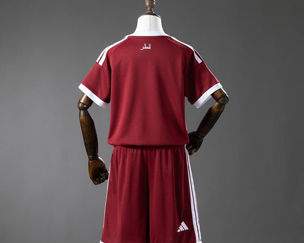 Kit Enfant Qatar Domicile Coupe du Monde 2026