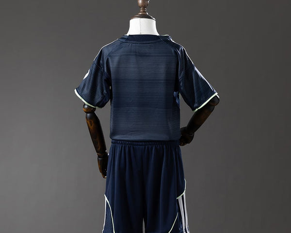 KIT ENFANT 25/26 REAL MADRID EXTÉRIEUR
